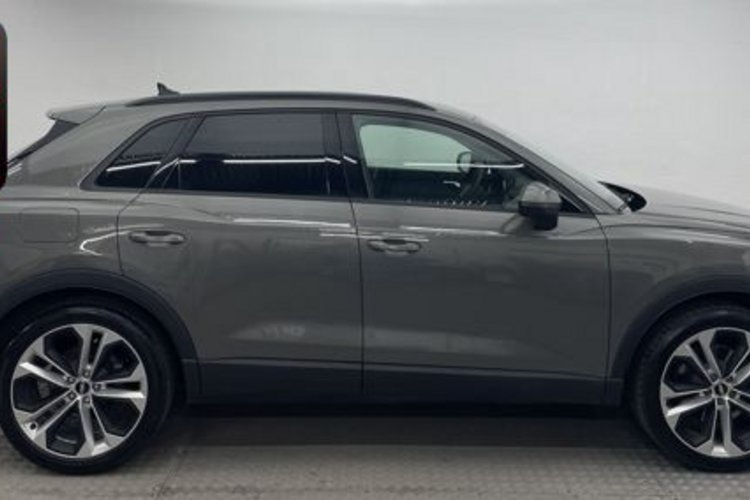 Audi Q3 Q3 40 TFSI qu S line 20Z STANDHZG+360+VIRTUAL+