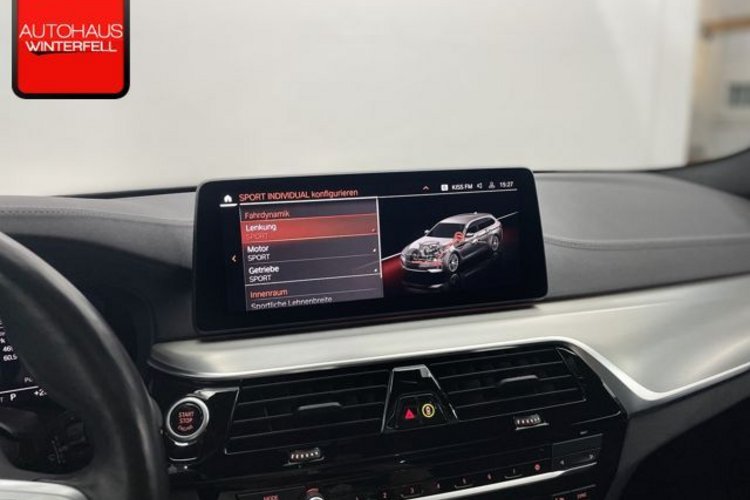 BMW 530 530d xDrive Touring Luxury Line PANO+AHK+360+HUD