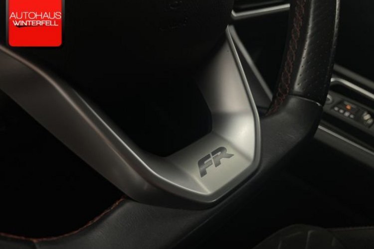 Seat Leon Leon Sportstourer 1.5 eTSI FR STANDHZG+AHK+ACC+