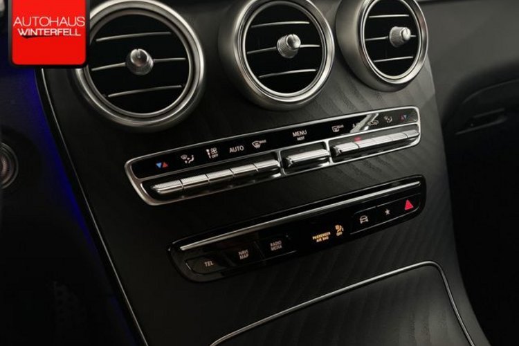 Mercedes-Benz GLC 200 GLC 200 4M COUPE AMG PLUS NIGHT DIGITAL+KEYLESS+
