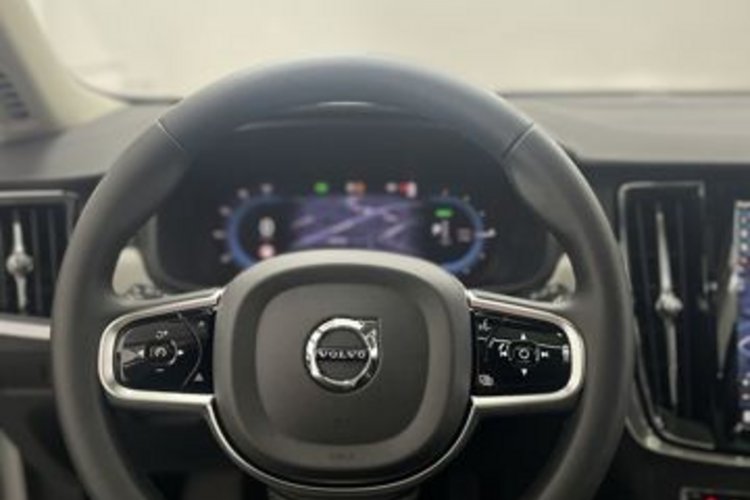 Volvo V90 V90 T8 Rech. PLUS BRIGHT AWD PANO+AHK+STANDHEIZ+