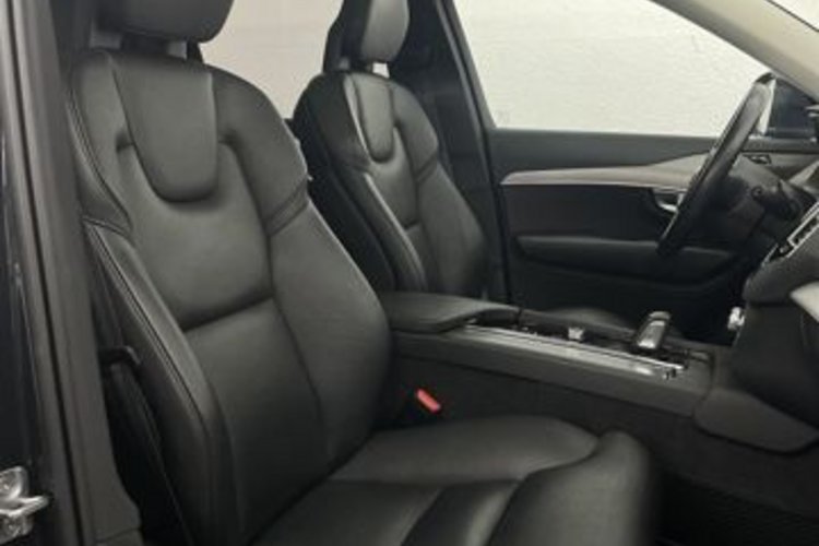 Volvo XC90 XC90 T8 AWD Recharge INSCRIPTION 7SITZ+PANO+LUFT