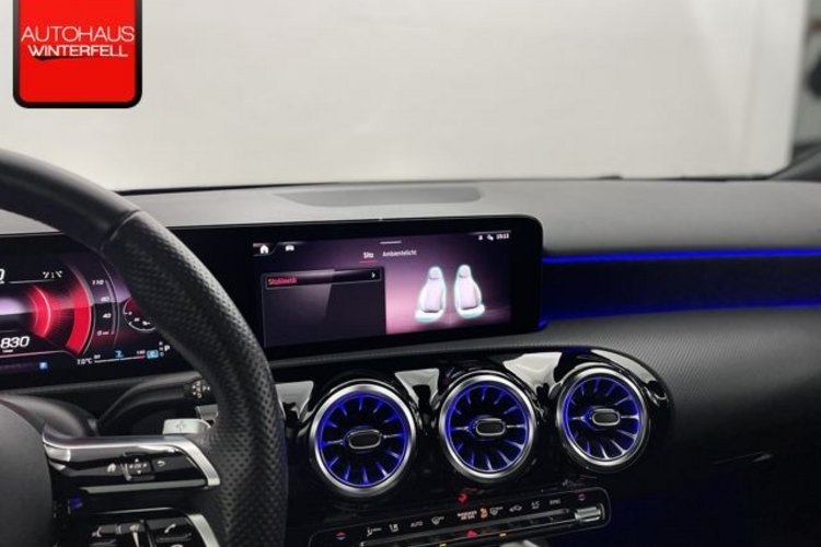 Mercedes-Benz A 200 A 200 d Limousine AMG NIGHT PANO+MEMO+KEYLESS+