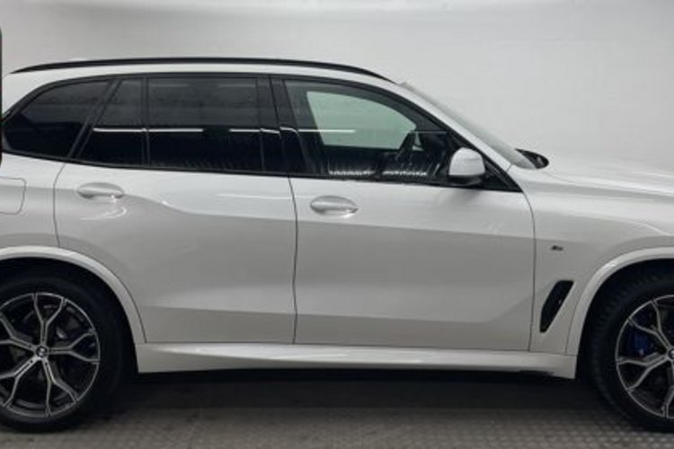BMW X5 X5 xDrive30d M SPORT PANO+LASER+AHK+STANDHZG+HUD