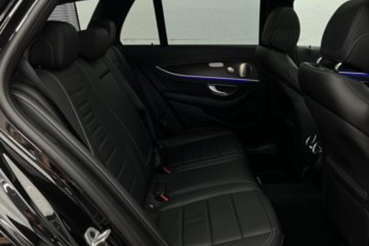 Mercedes-Benz E 400 E 400 d T 4M AMG NIGHT PANO+AIR-BODY+AHK+STANDH+