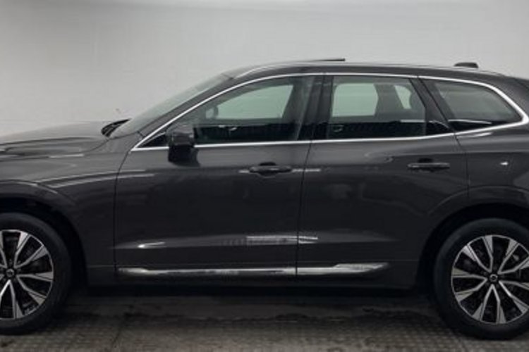 Volvo XC60 XC60 B4 D AWD PLUS BRIGHT PANO+AHK+STANDHZG+MEMO