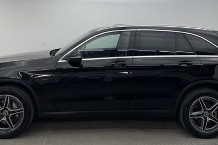Mercedes-Benz GLC 300 GLC 300 e 4M AMG LINE KAMERA+19Z+CARPLAY+LED+