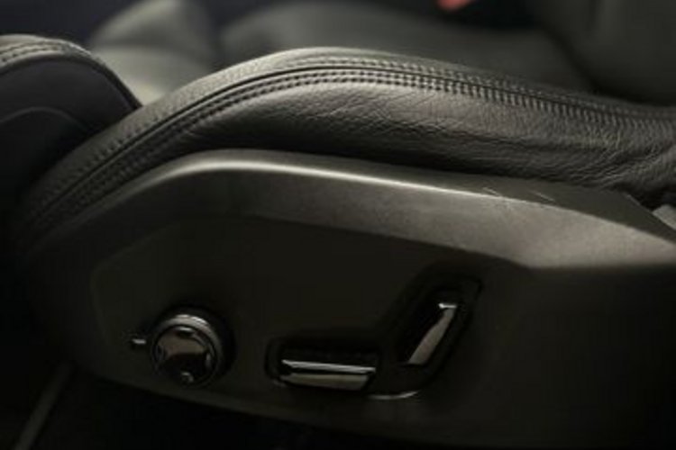 Volvo XC60 XC60 B5 D R-DESIGN AWD PANO+B&amp;W+360+HUD+STANDHZG