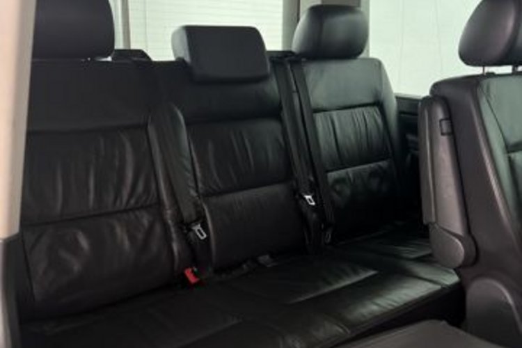 Volkswagen T5 Multivan T5 Multivan 2.5 TDI Highline 7SITZ+AHK+KAMERA+