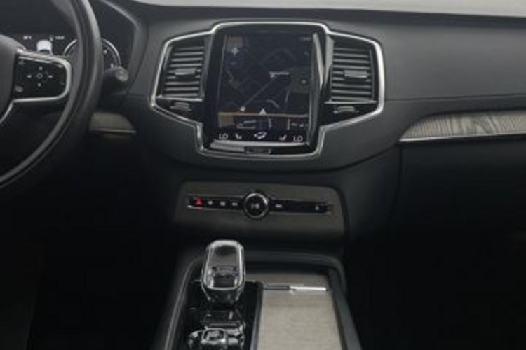 Volvo XC90 XC90 B5 D INSCRIPTION AWD 7SITZ+PANO+LUFT+AHK+