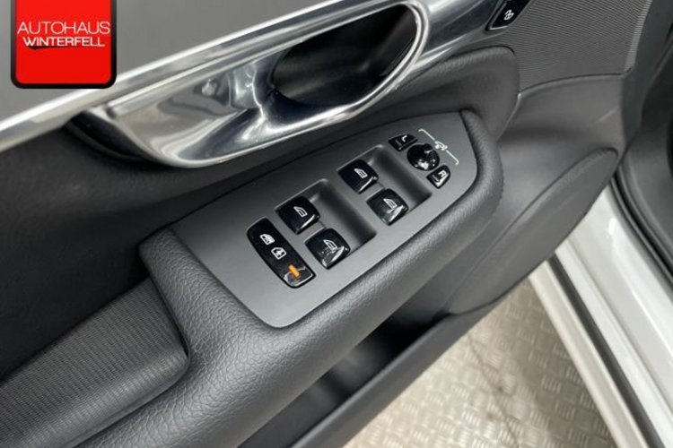 Volvo XC90 XC90 B5 AWD PRO 360+INTELLISAFE+LED+SENSUS+