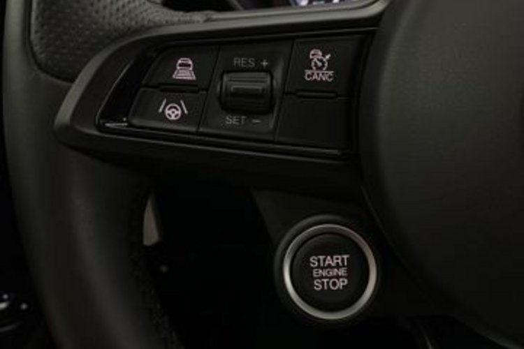 Alfa Romeo Giulia Giulia 2.0 Turbo Veloce Q4 SPECIALE+PANO+MEMO+AC