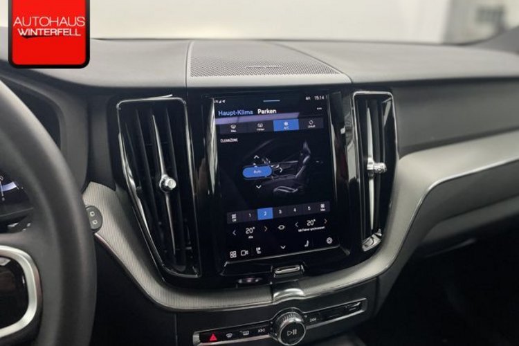 Volvo XC60 XC60 B4 AWD PLUS DARK PANO+AHK+MEMORY+H&amp;K+LED+