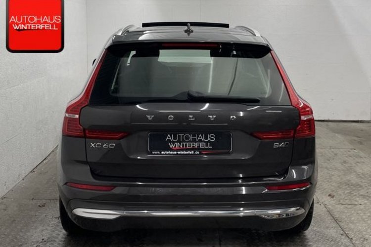 Volvo XC60 XC60 B4 D AWD PLUS BRIGHT PANO+AHK+STANDHZG+MEMO