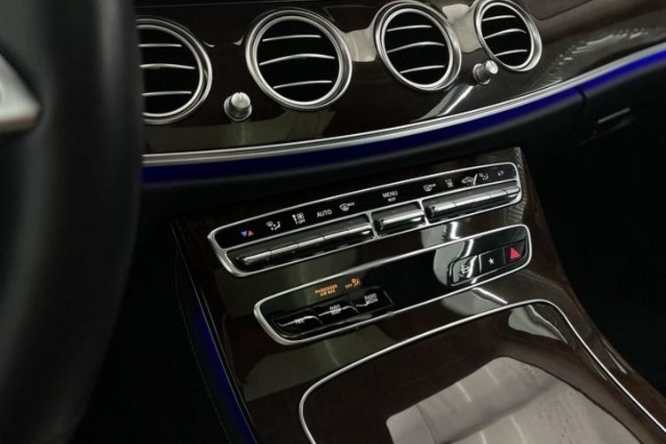 Mercedes-Benz E 400 E 400 d T 4M Exclusive GSD+AHK+SOFT+MEMO+STANDH+