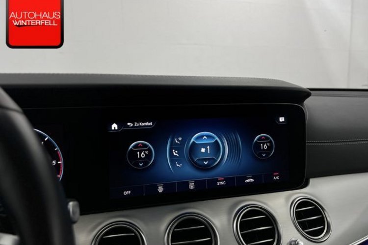 Mercedes-Benz E 300 E 300 d 4M T EXCLUSIVE KAMERA+LED+NAVI+CARPLAY+