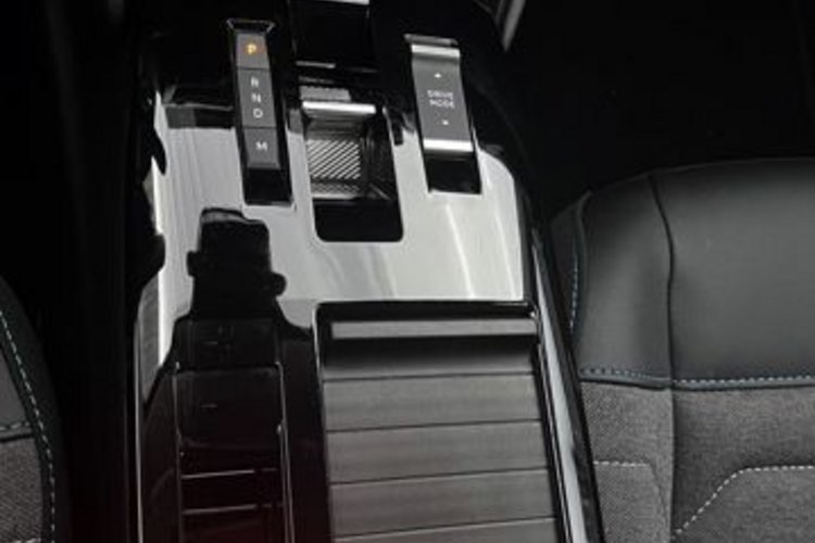 Citroën C4 C4 Hybrid 100 ë-DSC6 YOU KAMERA+NAVI+CARPLAY+DAB