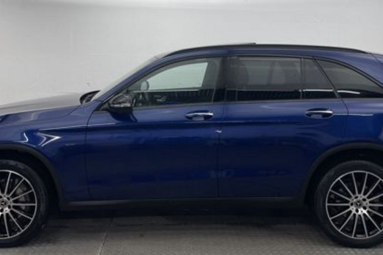 Mercedes-Benz GLC 300 GLC 300 e 4M AMG NIGHT PANO+HUD+MEMORY+BURMESTER