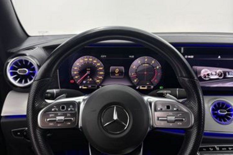 Mercedes-Benz E 200 E 200 Coupe AMG SPORT LED+WIDESCREEN+KAMERA+