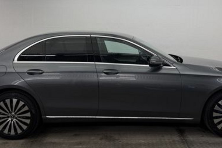 Mercedes-Benz E 350 E 350 e AVANTGARDE MULTIBEAM+COMAND+KAMERA+2ZONE