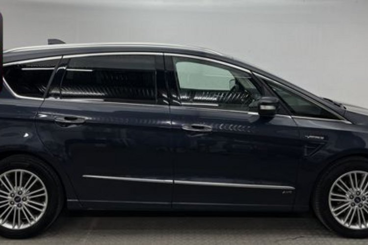 Ford S-Max S-MAX 2.0 Vignale AWD 7SITZ+AHK+MEMO+STANDHZG+