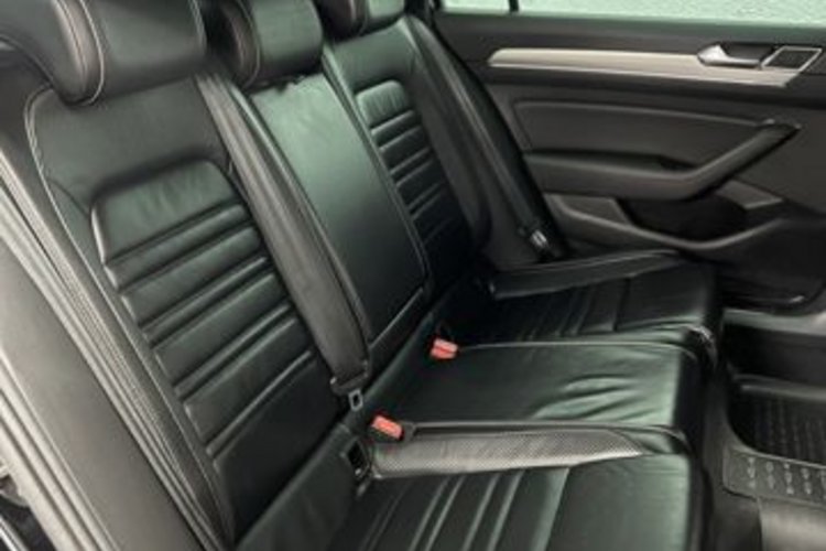 Volkswagen Passat Variant Passat Variant 2.0 TSI R-Line KAMERA+KEYLESS+ACC