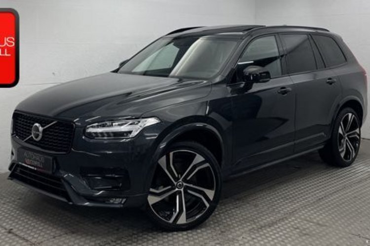 Volvo XC90 XC90 B5 AWD R-DESIGN 7SITZ+PANO+AHK+22Z+360+MEMO