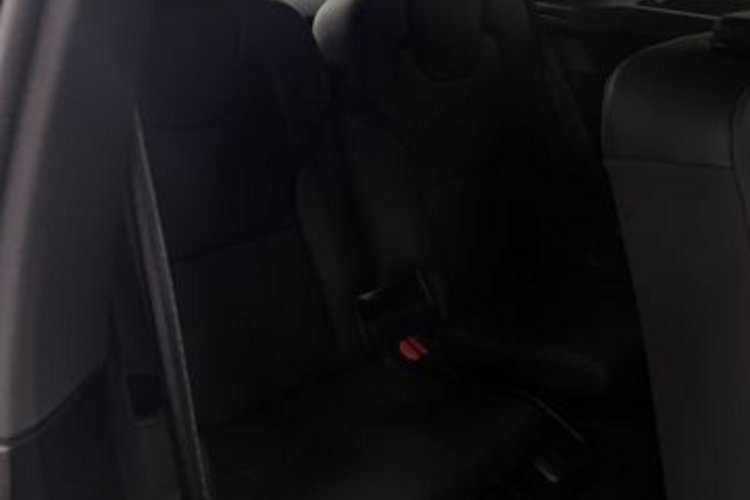 Volvo XC90 XC90 B5 AWD 7SITZ+GOOGLE+KAMERA+KEYLESS+LED+20Z+