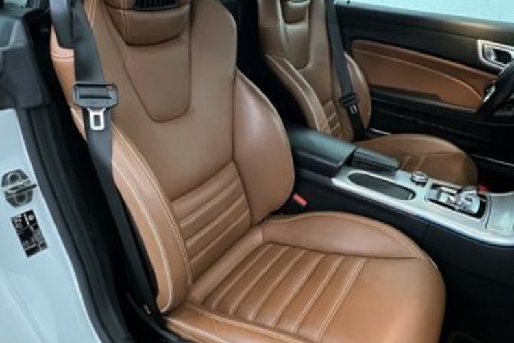 Mercedes-Benz SLC 300 SLC 300 AMG PANO+MEMO+H/K+CARPLAY+AIR-SCARF+