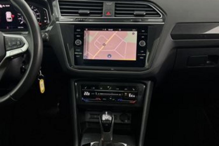 Volkswagen Tiguan Tiguan 1.4 eHybrid Elegance PANO+AHK+IQ.LIGHT+