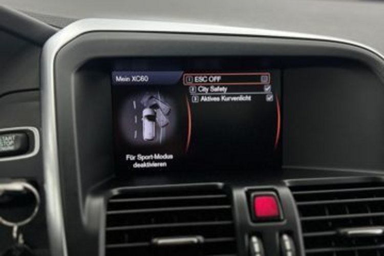 Volvo XC60 XC60 D4 AWD BI-XENON+MEMO+RTI-NAVI+TEMPOMAT+