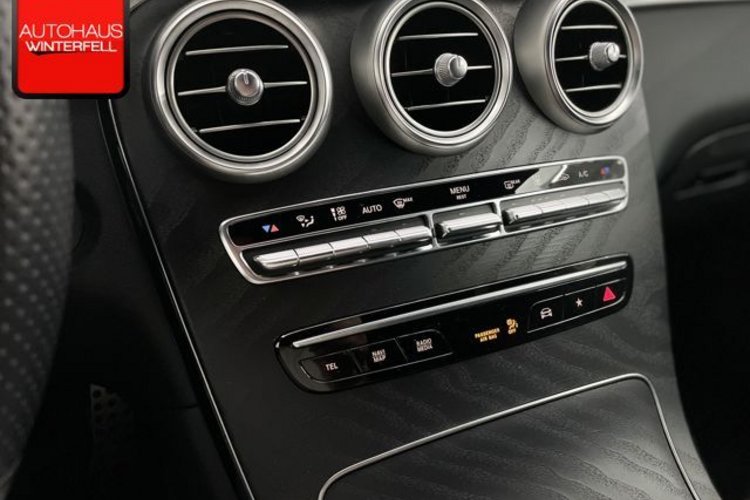 Mercedes-Benz GLC 300 GLC 300 e 4M AMG LINE KAMERA+19Z+CARPLAY+LED+