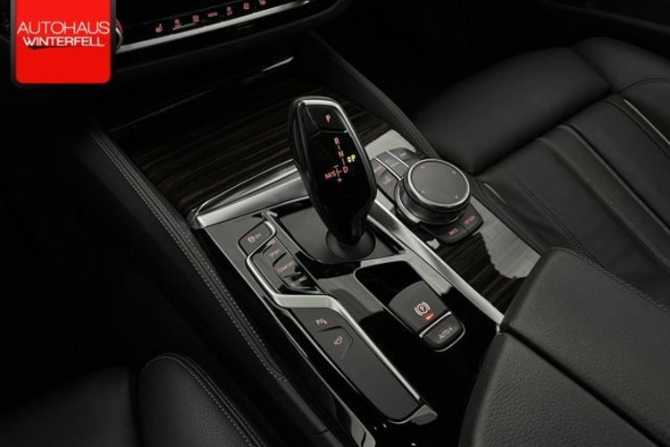 BMW 520 520 d xDrive Luxury Line GLASDACH+360+HUD+MEMORY