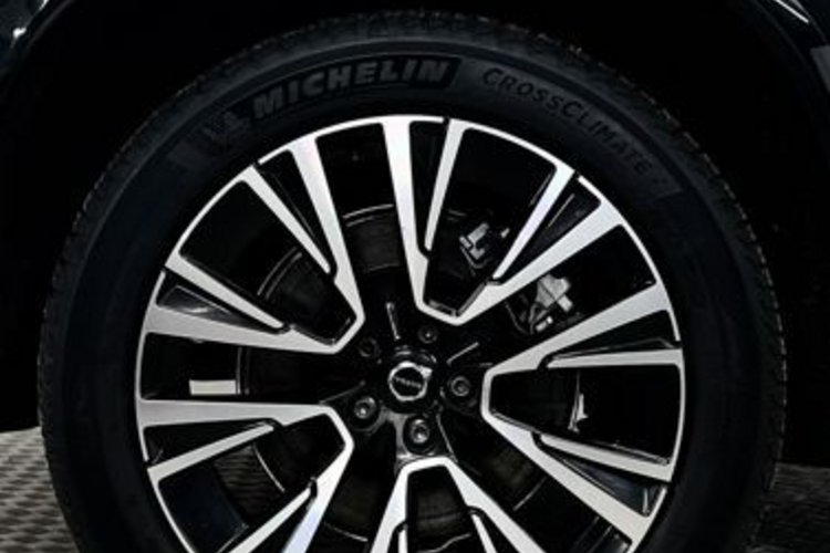 Volvo XC90 XC90 T8 RECH AWD PLUS DARK 7SITZ+STANDHEIZUNG+