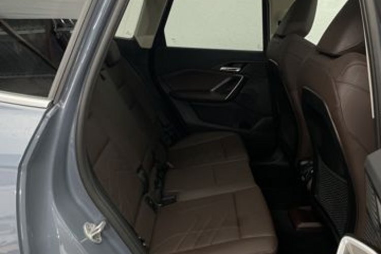 BMW X1 X1 xDrive23d xLine M-LENKRAD+PANO+AHK+MEMO+ACC