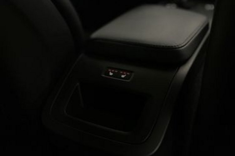 Volvo XC60 XC60 B4 B PRO PANO+AHK+360+MEMO+STANDHEIZUNG+LED