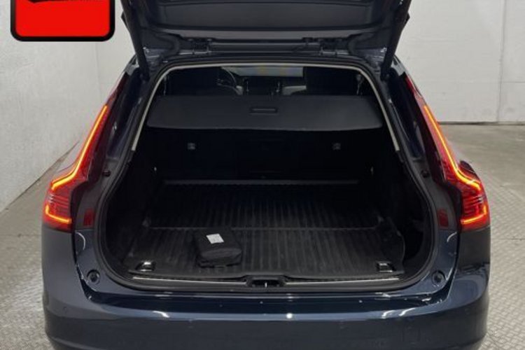 Volvo V90 V90 B4 PRO PANO+360+HUD+MEMORY+INTELLISAFE+LED+
