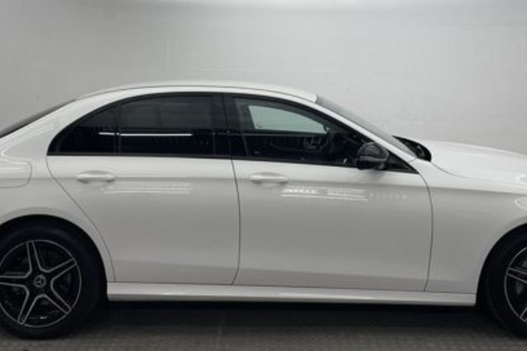 Mercedes-Benz E 400 E 400 d 4M AMG NIGHT MEMO+360+BURMESTER+DISTRO+