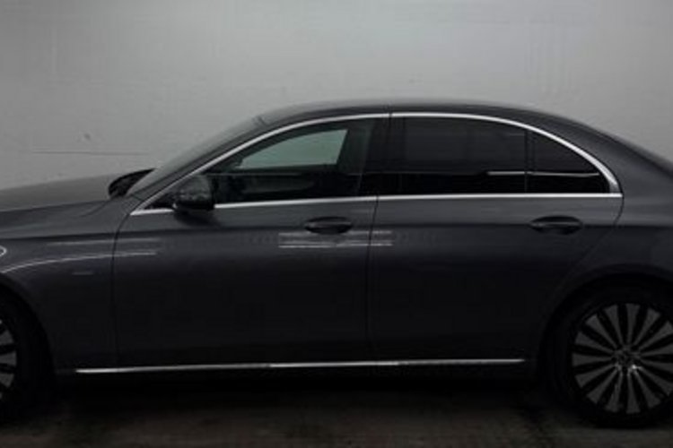Mercedes-Benz E 350 E 350 e AVANTGARDE MULTIBEAM+COMAND+KAMERA+2ZONE