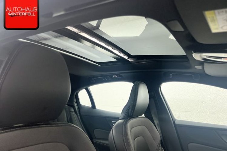 Volvo S60 S60 T8 AWD PLUS DARK RECH PANO+360+MEMO+STANDHZG