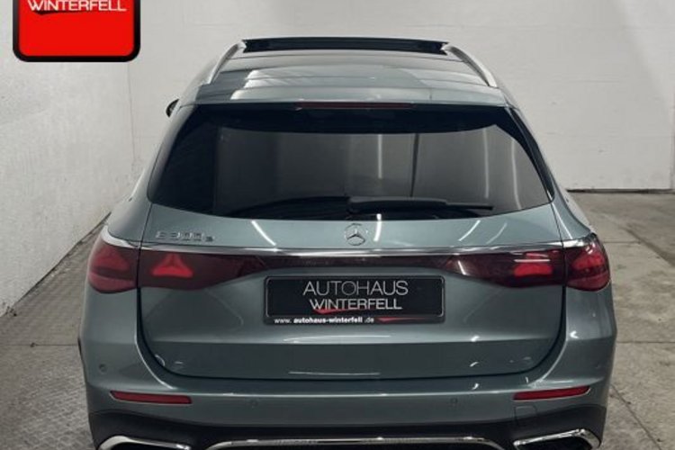 Mercedes-Benz E 300 E 300 e T AMG LINE PREMIUM PLUS PANO+SUPER+HUD+
