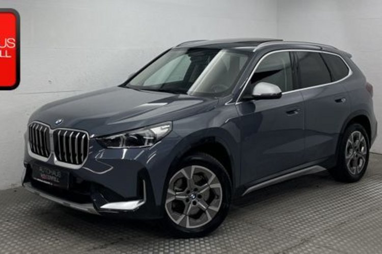 BMW X1 X1 xDrive23d xLine M-LENKRAD+PANO+AHK+MEMO+ACC