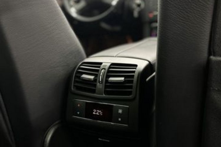 Mercedes-Benz E 300 E 300 T CDI AVANTGARDE PANO+AHK+NACHT+H&amp;K+MEMORY