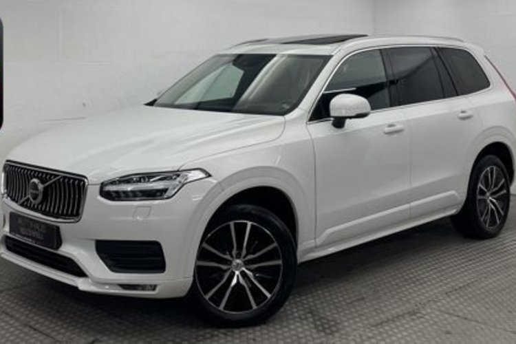 Volvo XC90 XC90 B5 D AWD 7SITZ+PANO+LUFT+360+HUD+H/K+4-ZONE