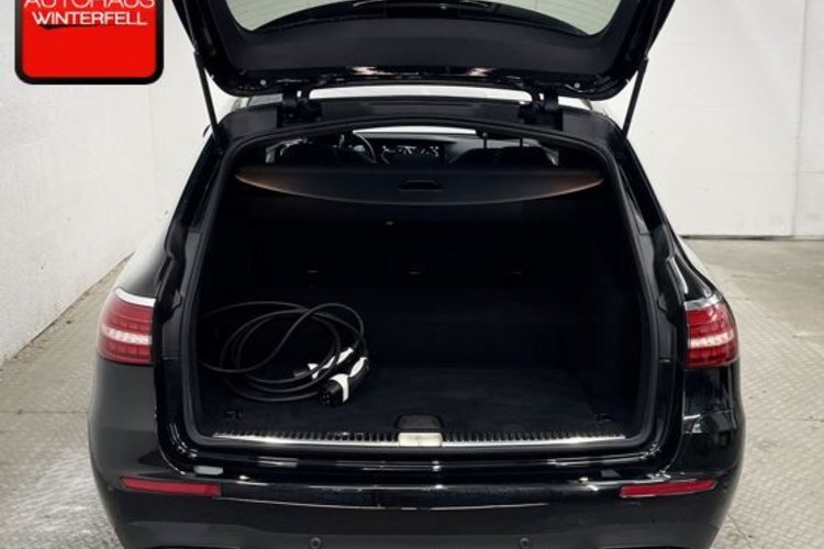 Mercedes-Benz E 300 E 300 de T 4M AMG NIGHT CARBON PANO+AHK+MEMO+