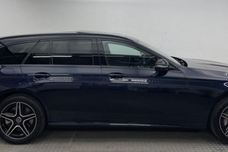 Mercedes-Benz E 300 E 300 de T 4M AMG NIGHT PANO+AHK+HUD+DISTRONIC+