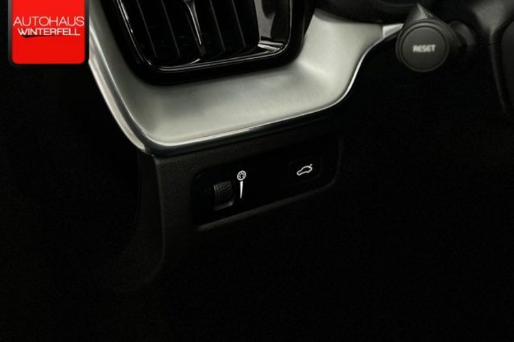 Volvo XC60 XC60 B4 D PANO+MEMORY+H&amp;K+4ZONEN+KAMERA+VOLL-LED