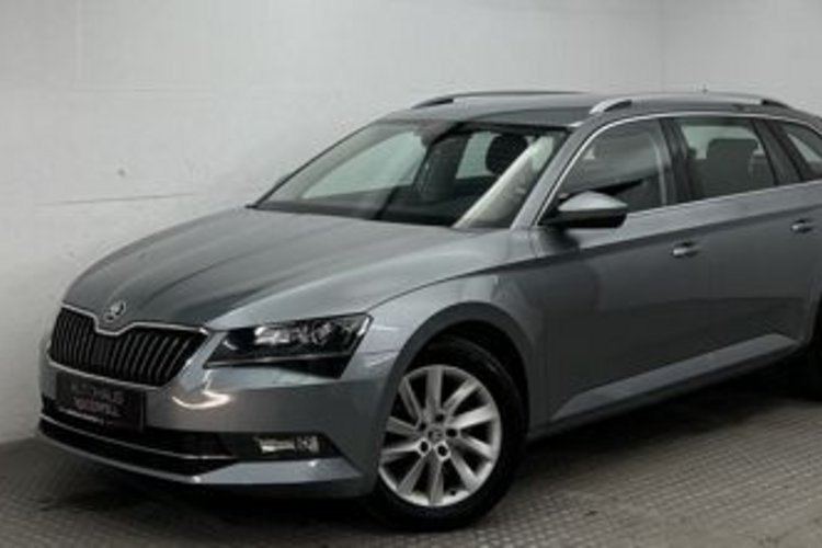 Skoda Superb Superb Combi 1.5 TSI Style XENON+MEMO+CANTON+