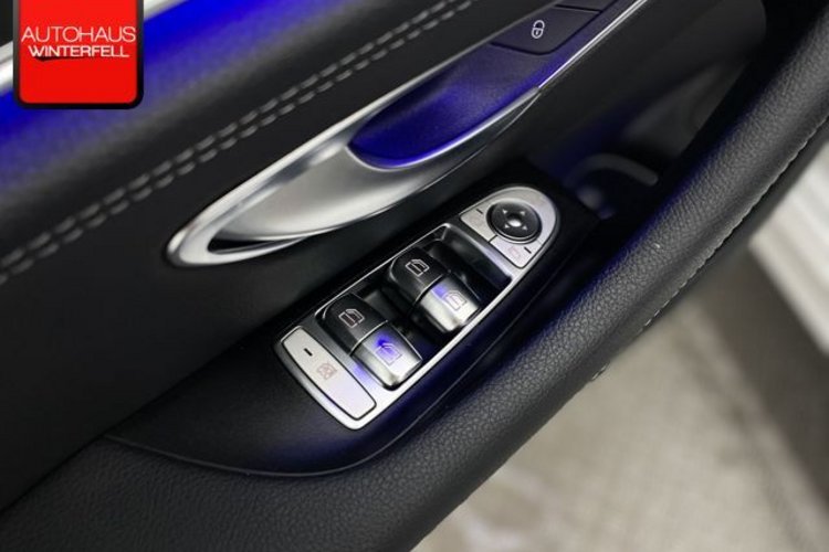Mercedes-Benz E 300 E 300 T AMG LINE SCHIEBEDACH+KAMERA+CARPLAY+LED