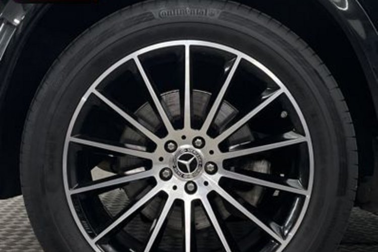 Mercedes-Benz GLE 350 GLE 350 de 4M AMG PANO+21Z+AHK+KAMERA+THERMOTRON